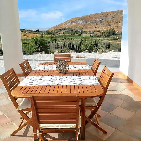 Spacious Apartment In Montallegro With Stunning Views Apartment