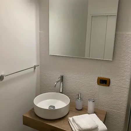 Spacious In With Stunning Views 蒙塔莱格罗